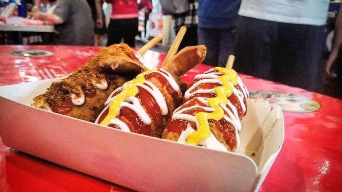 Chili corn dog di sudirman street food bandung