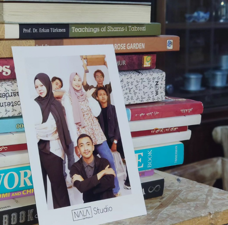 7 Pilihan Tempat Self Photo Studio Bandung untuk Abadikan Momen! - Bolu ... - Dengan Pilihan Unit Termasuk Studio