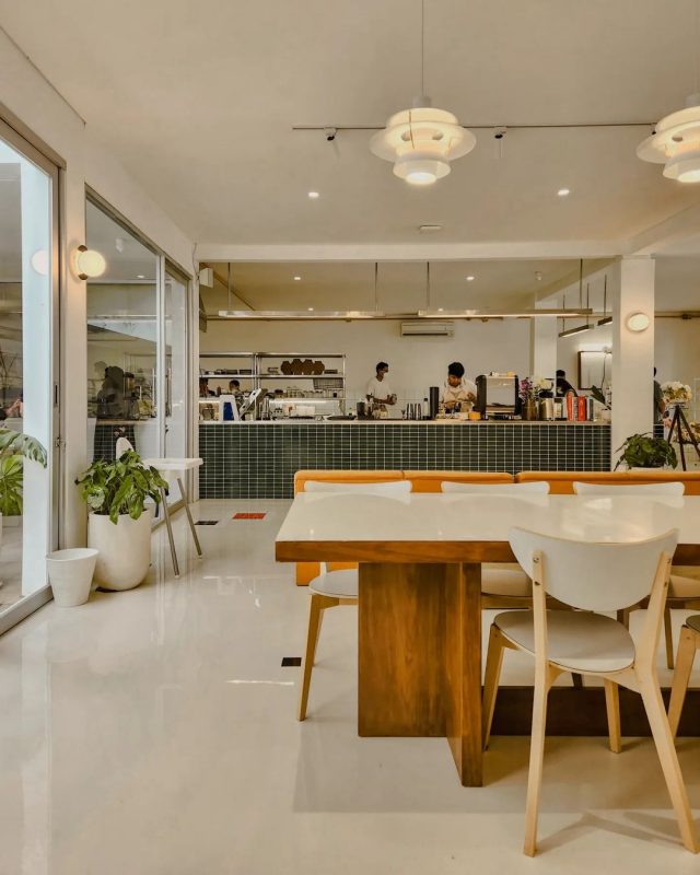 Cafe Pipinos Bandung